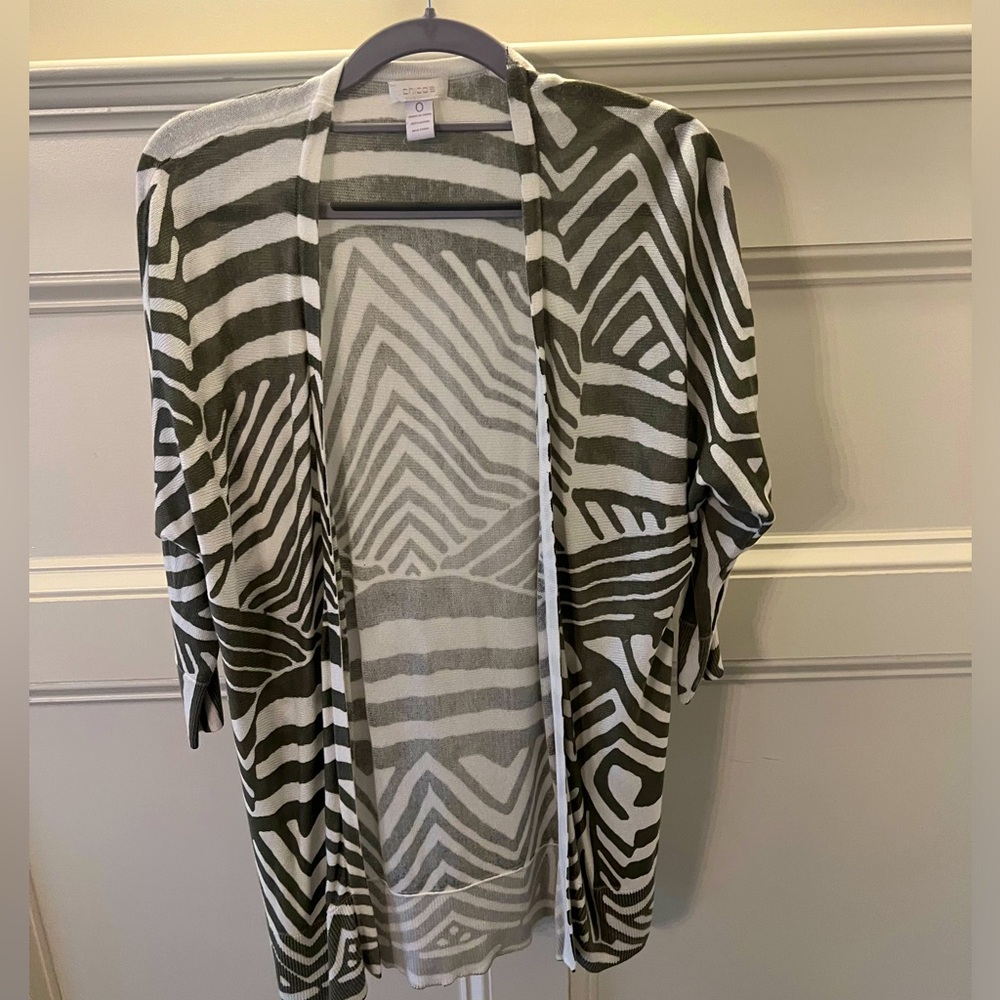 Women's Chico's Olive Light Weight Sweater Cardigan Zebra Tribal Spring Size O